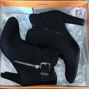 unisa heeled booties